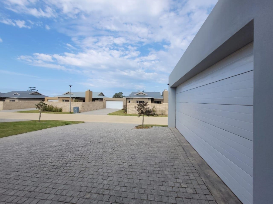 3 Bedroom Property for Sale in Mooikloof Country Estate Western Cape